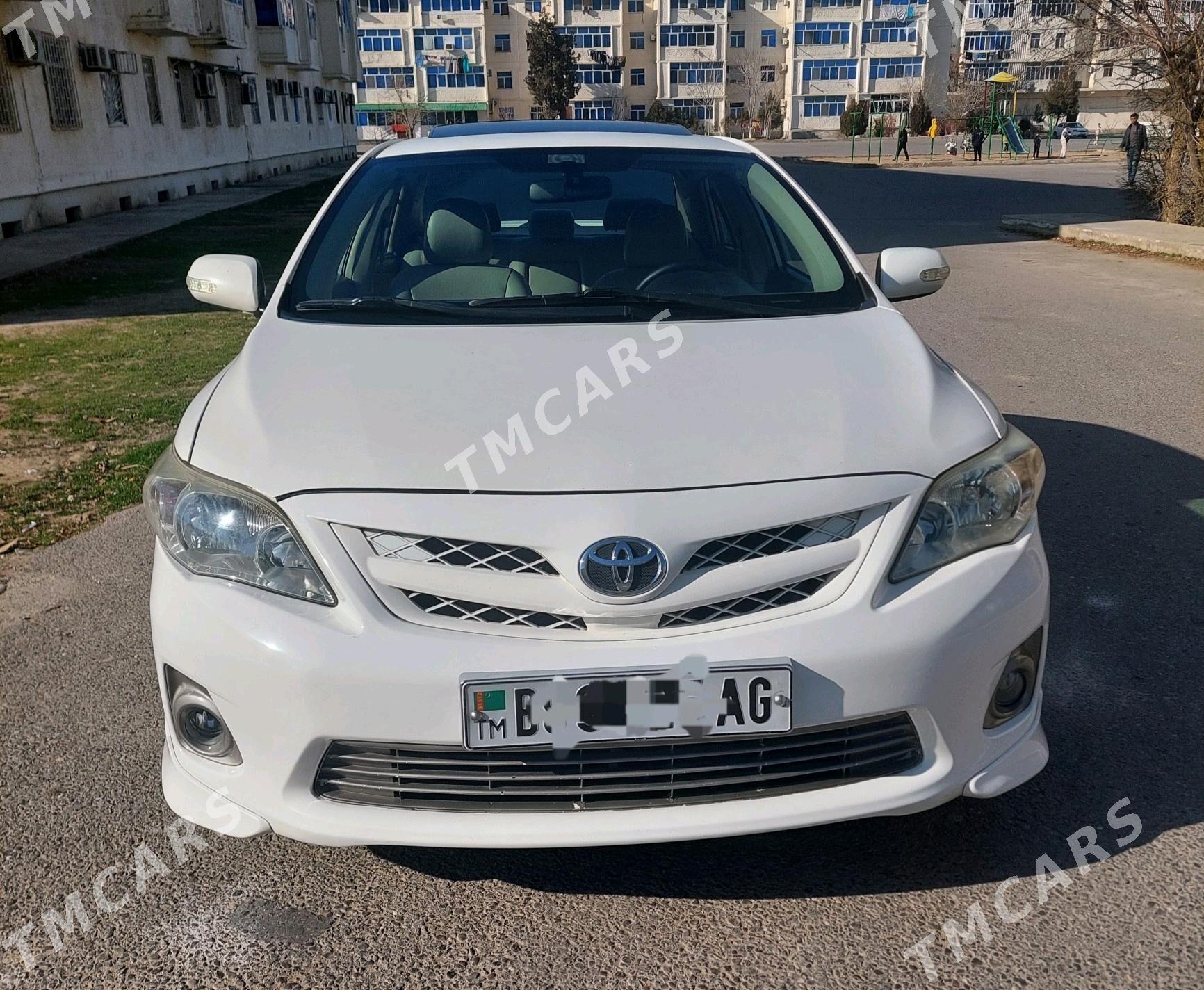 Toyota Corolla 2013 - 175 000 TMT - Бузмеин - img 2