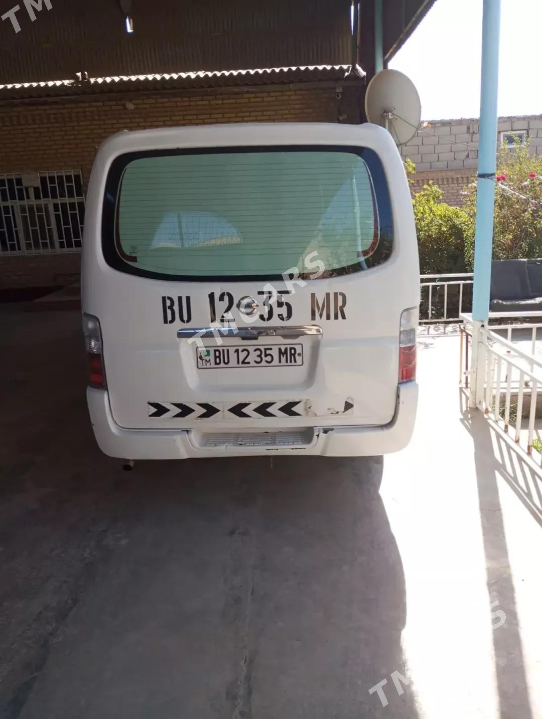 Nissan Urvan 2008 - 110 000 TMT - Мары - img 3