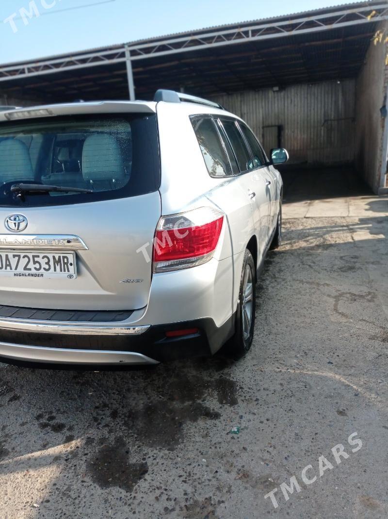 Toyota Highlander 2011 - 320 000 TMT - Мары - img 2