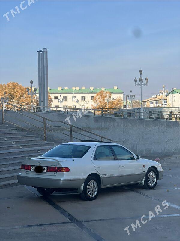 Toyota Camry 2000 - 143 000 TMT - Балканабат - img 3