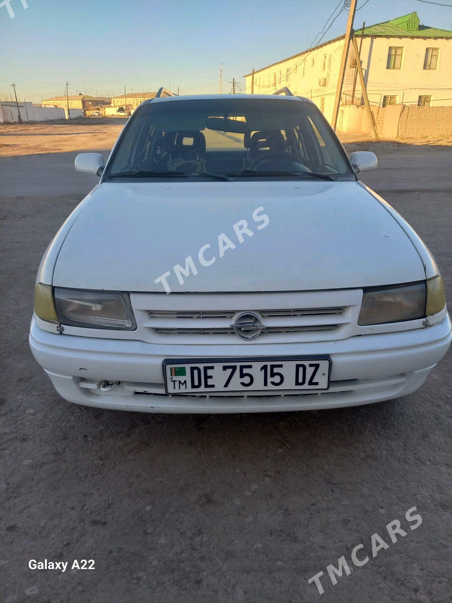 Opel Astra 1995 - 35 000 TMT - Губадаг - img 2