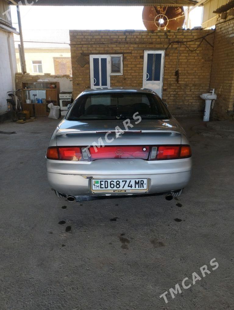 Toyota Carina 1995 - 30 000 TMT - Мары - img 2