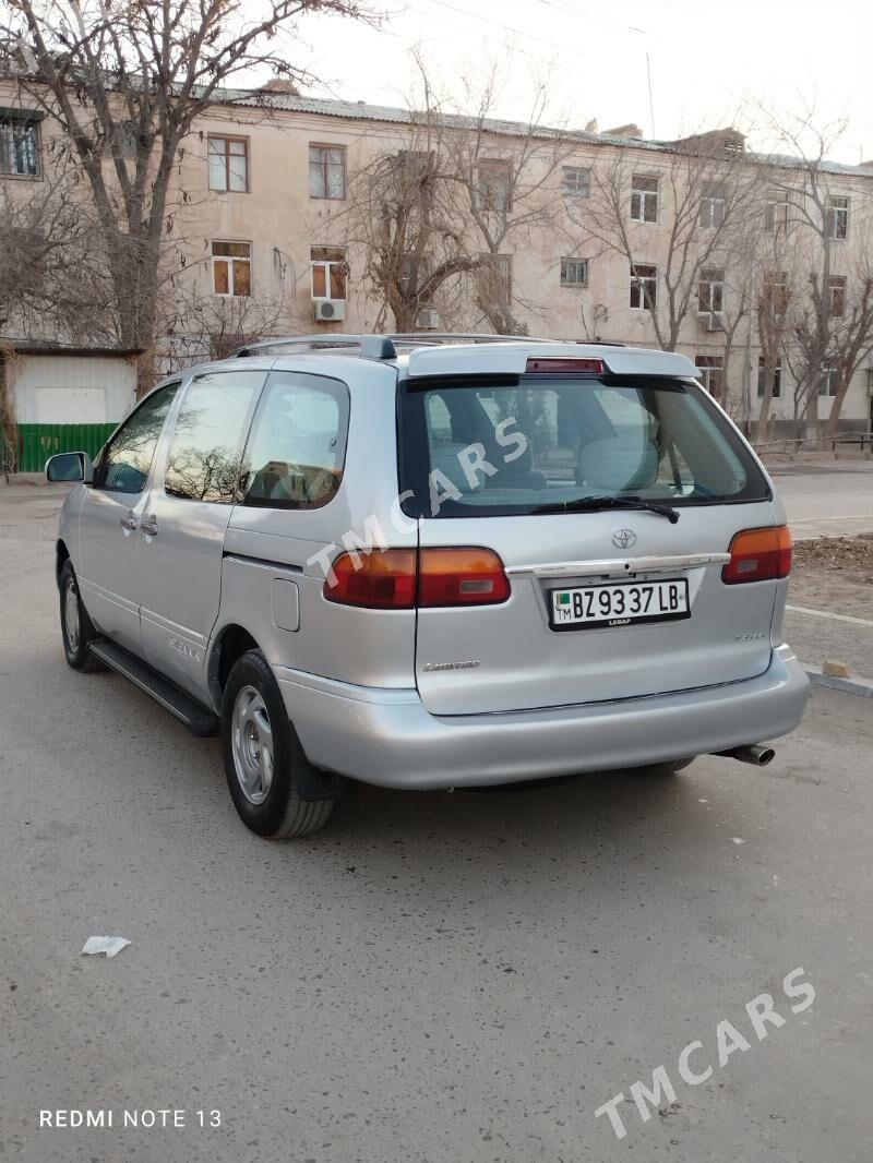 Toyota Sienna 2000 - 135 000 TMT - Туркменабат - img 6