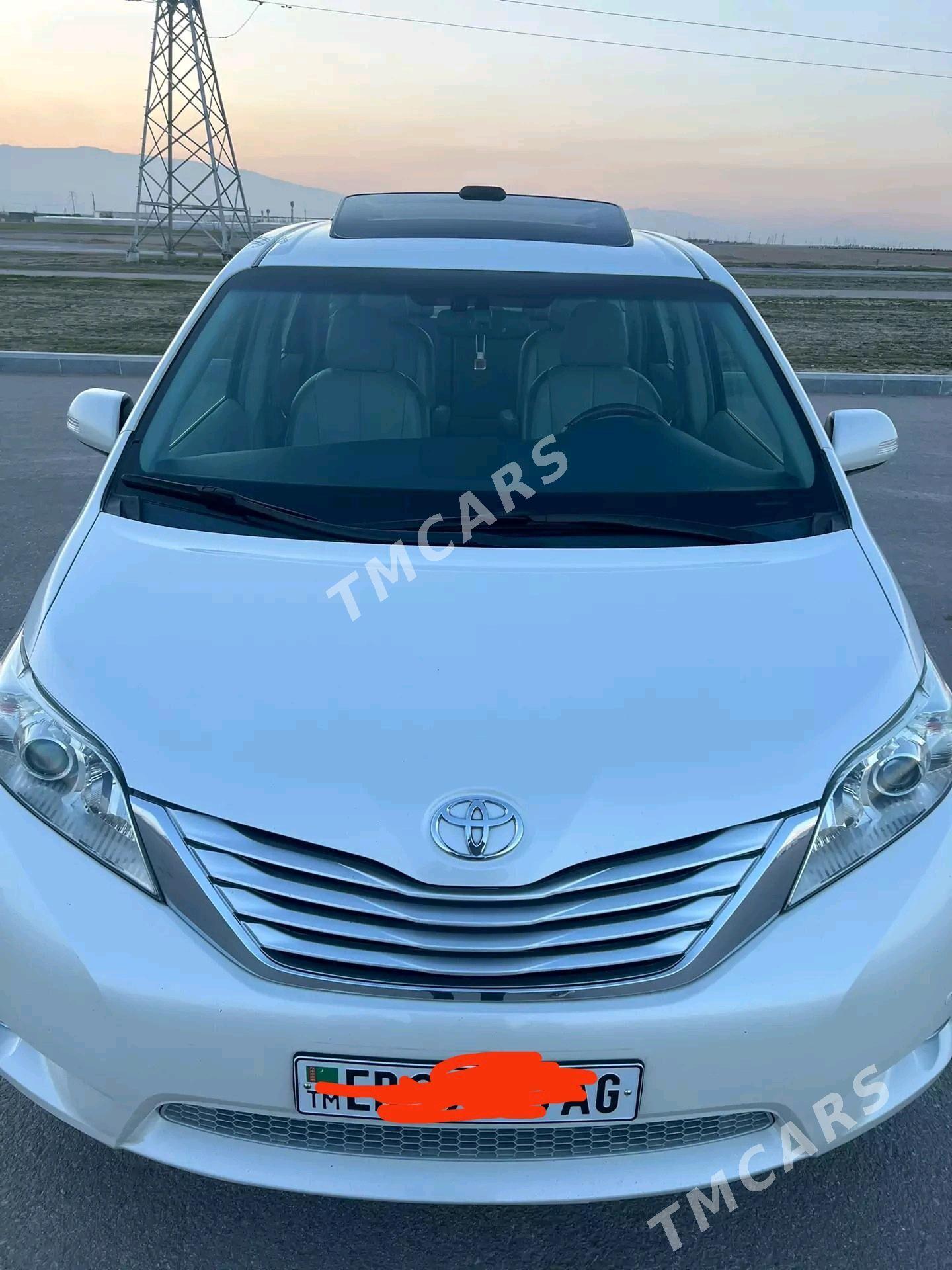 Toyota Sienna 2014 - 390 000 TMT - Aşgabat - img 6