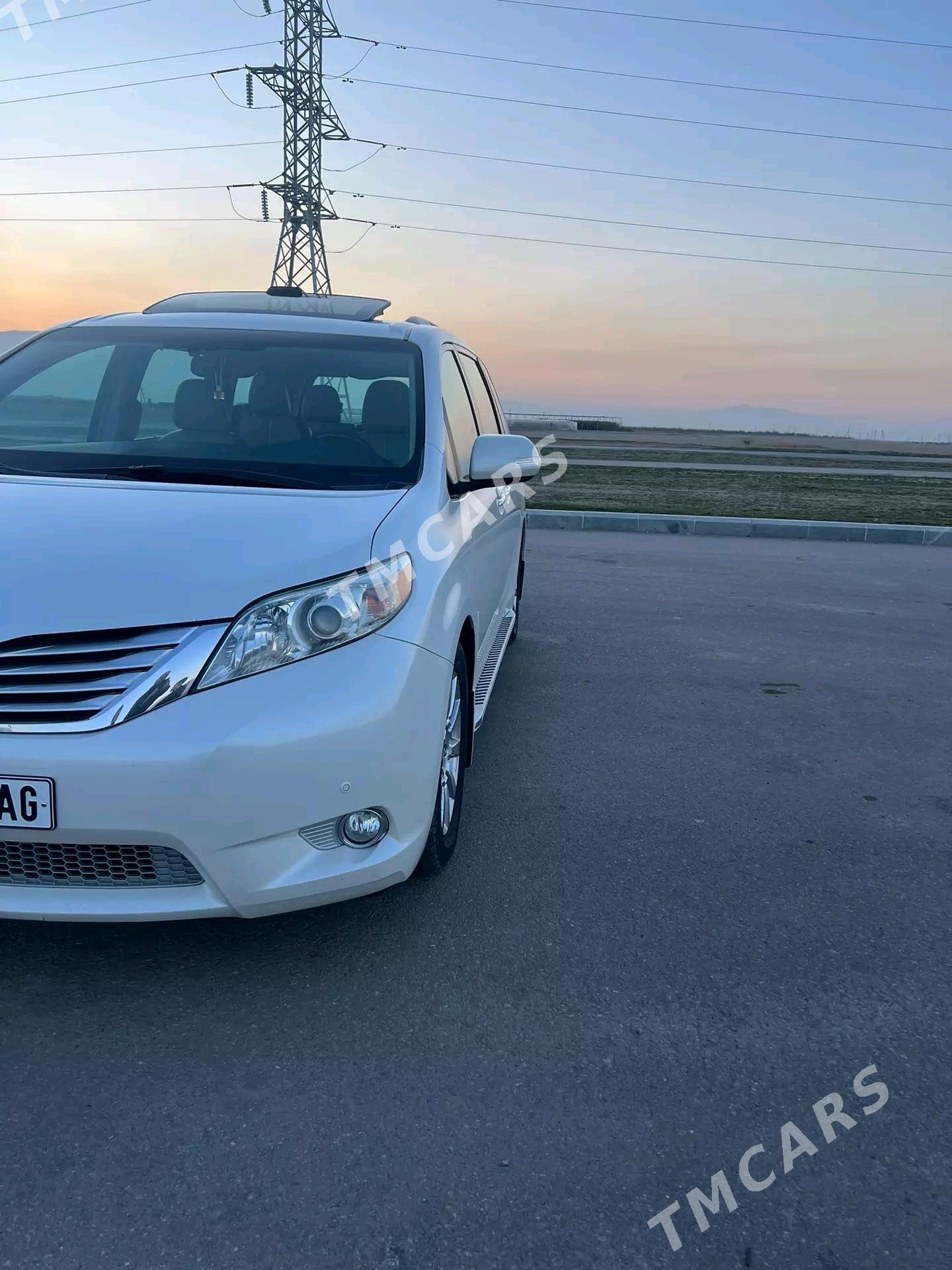 Toyota Sienna 2014 - 390 000 TMT - Aşgabat - img 10