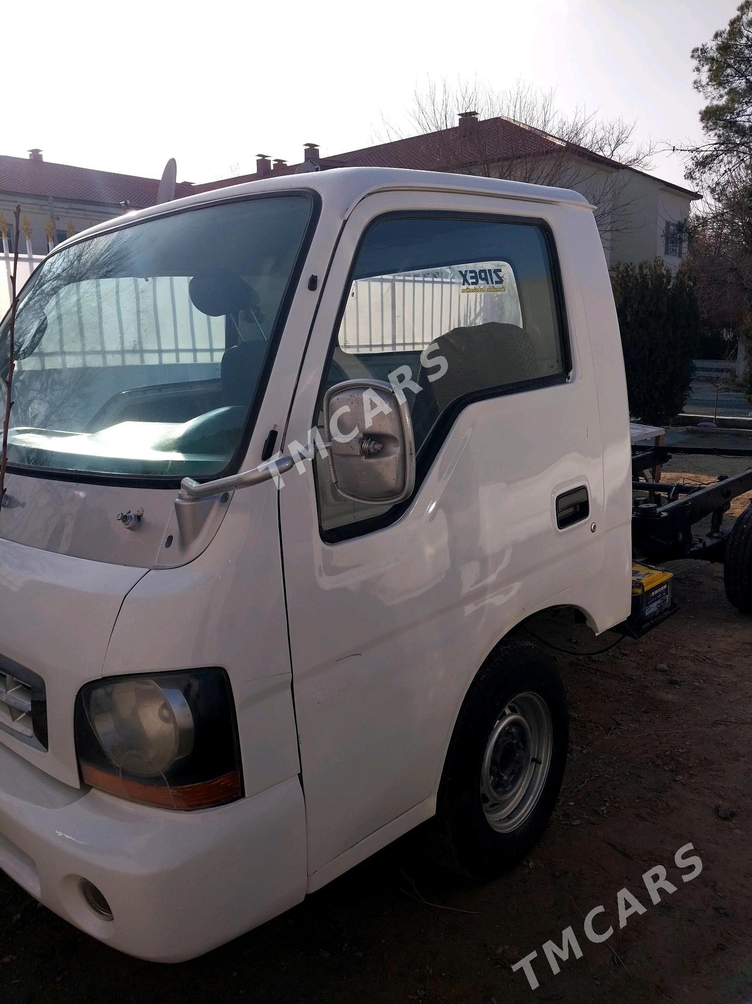 Kia Bongo 2003 - 55 000 TMT - Sowetskiý köç. (Garaşsyzlyk şaýoly) - img 2