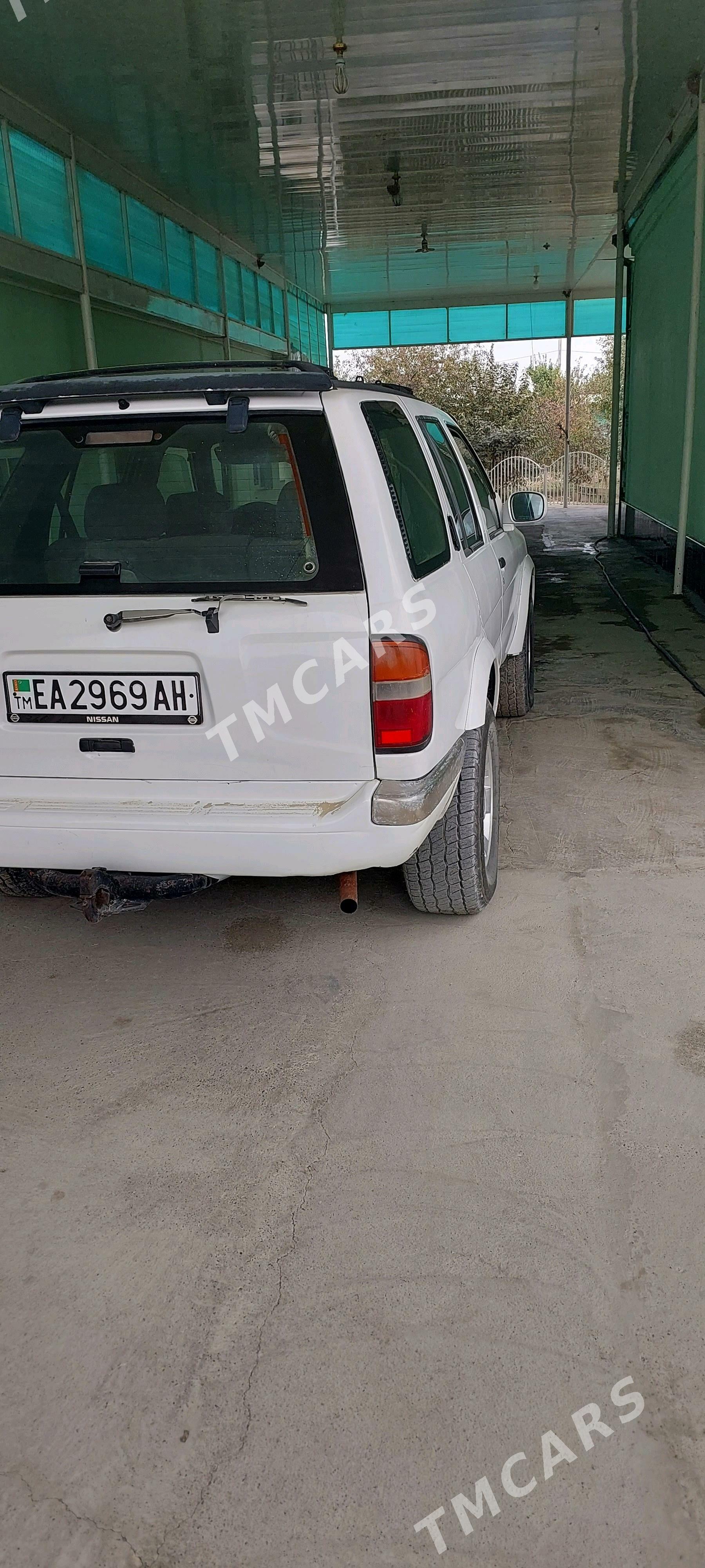 Nissan Pathfinder 1998 - 45 000 TMT - Бахарден - img 3