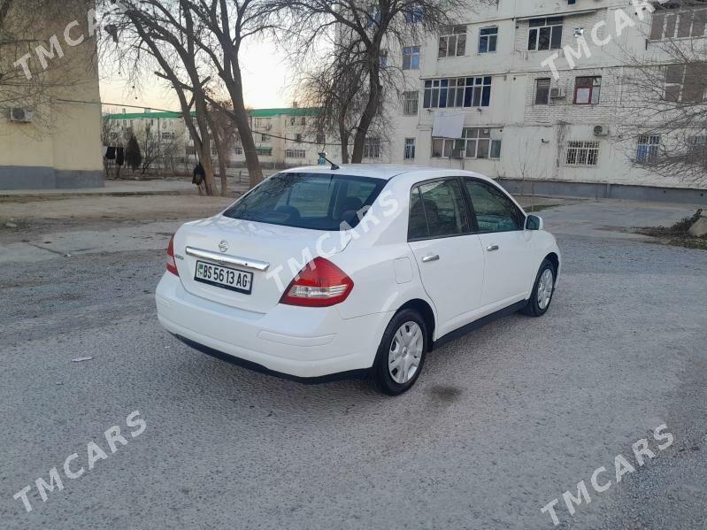 Nissan Versa 2010 - 112 000 TMT - Бузмеин - img 3