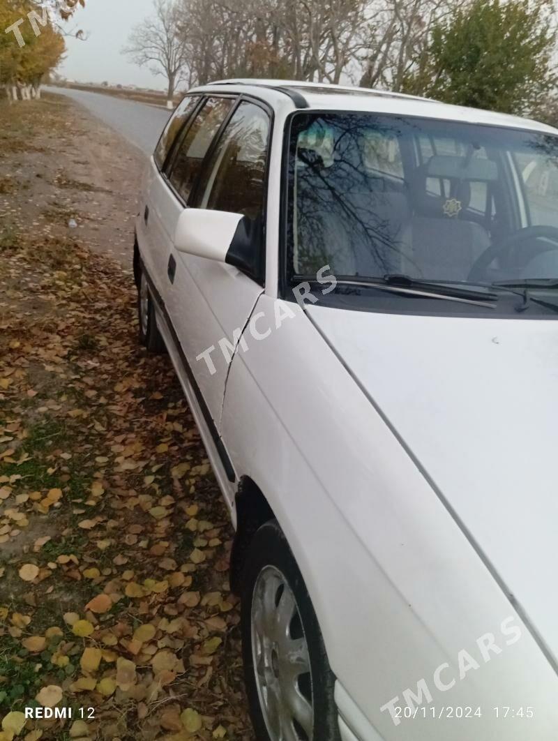 Opel Astra 1993 - 27 000 TMT - Мургап - img 2