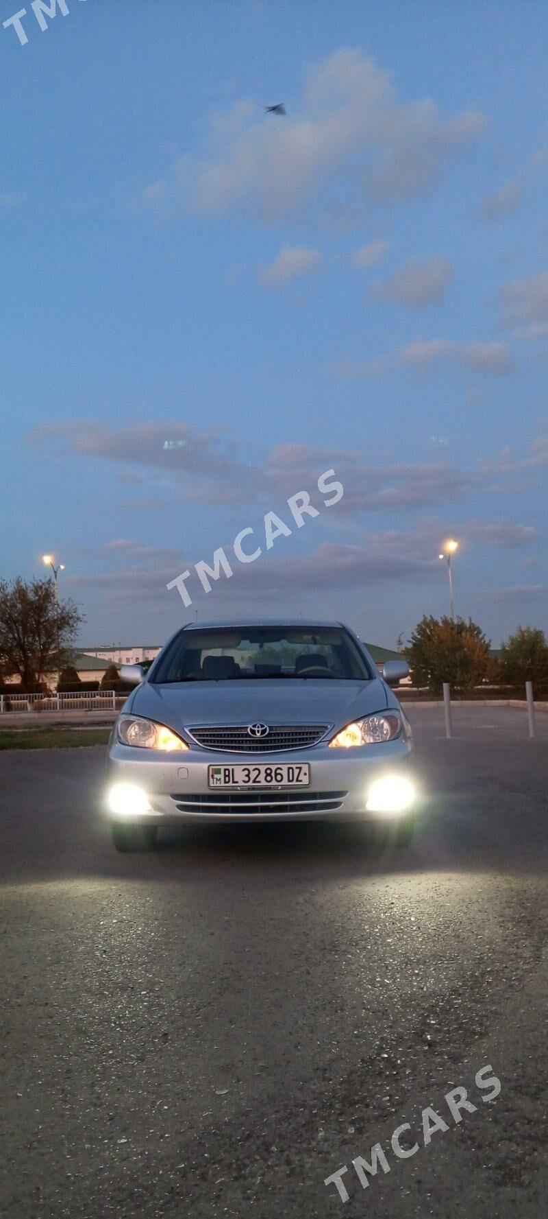 Toyota Camry 2003 - 120 000 TMT - Дашогуз - img 4