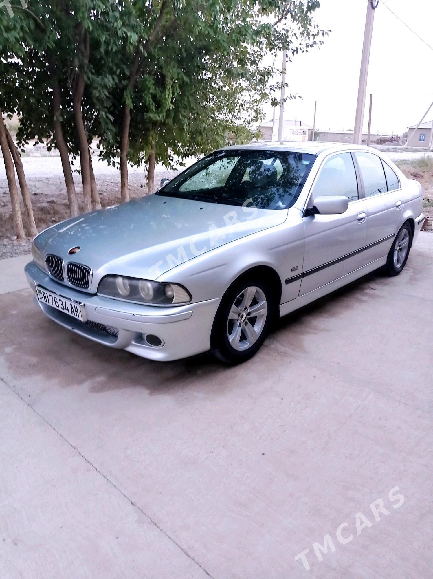 BMW E39 2002 - 100 000 TMT - Кака - img 5