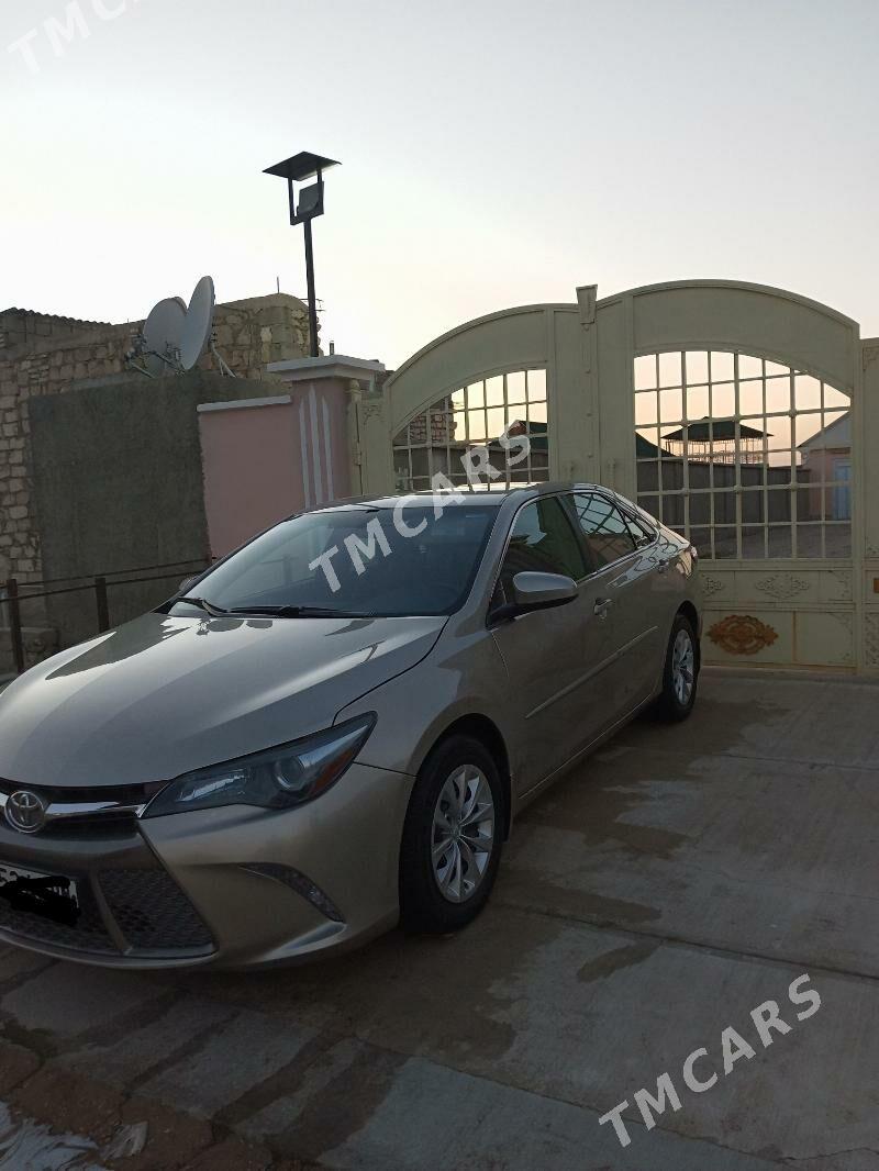 Toyota Camry 2017 - 283 000 TMT - Балканабат - img 2