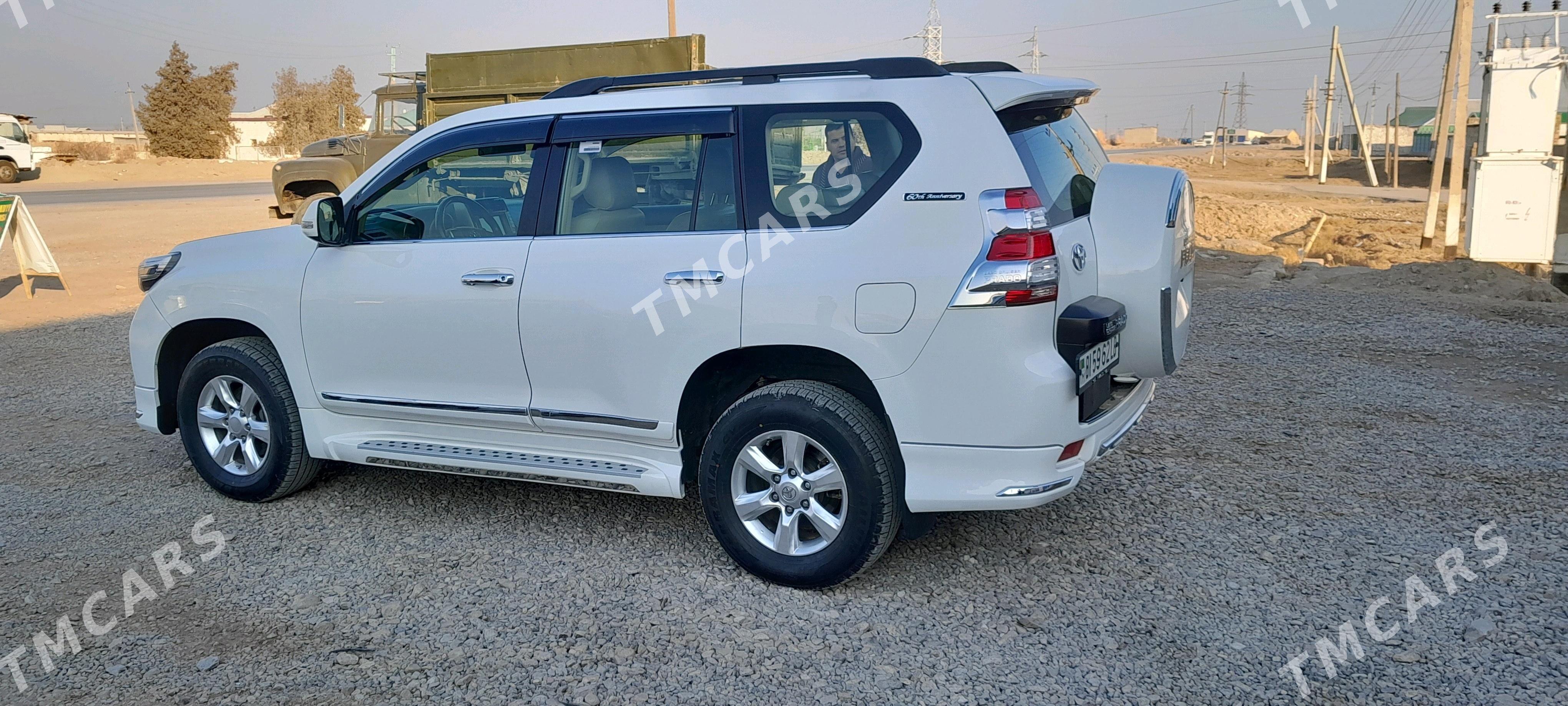 Toyota Land Cruiser Prado 2011 - 480 000 TMT - Köýtendag - img 4