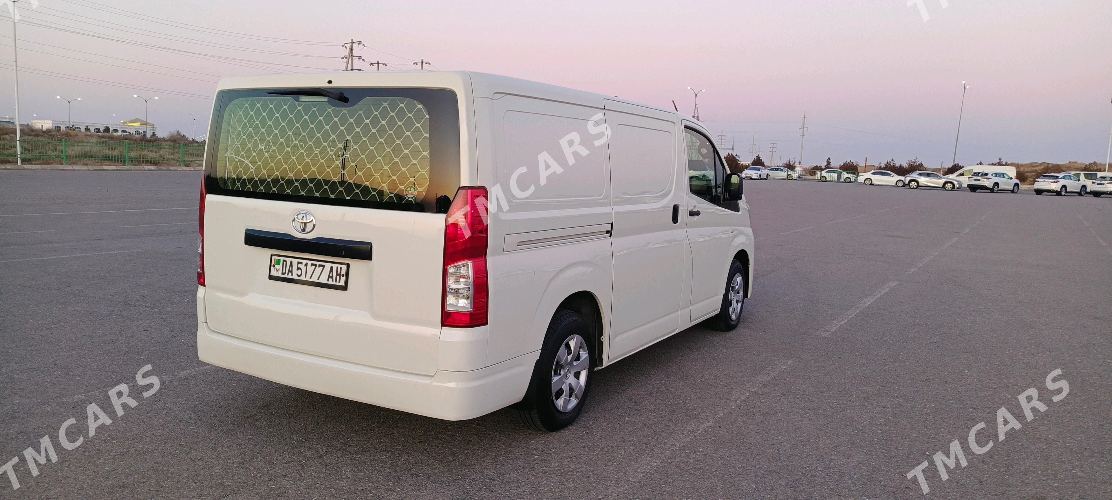 Toyota Hiace 2020 - 440 000 TMT - Ашхабад - img 3