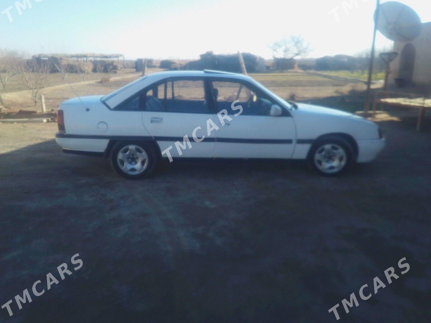 Opel Omega 1989 - 19 000 TMT - Sakar - img 3