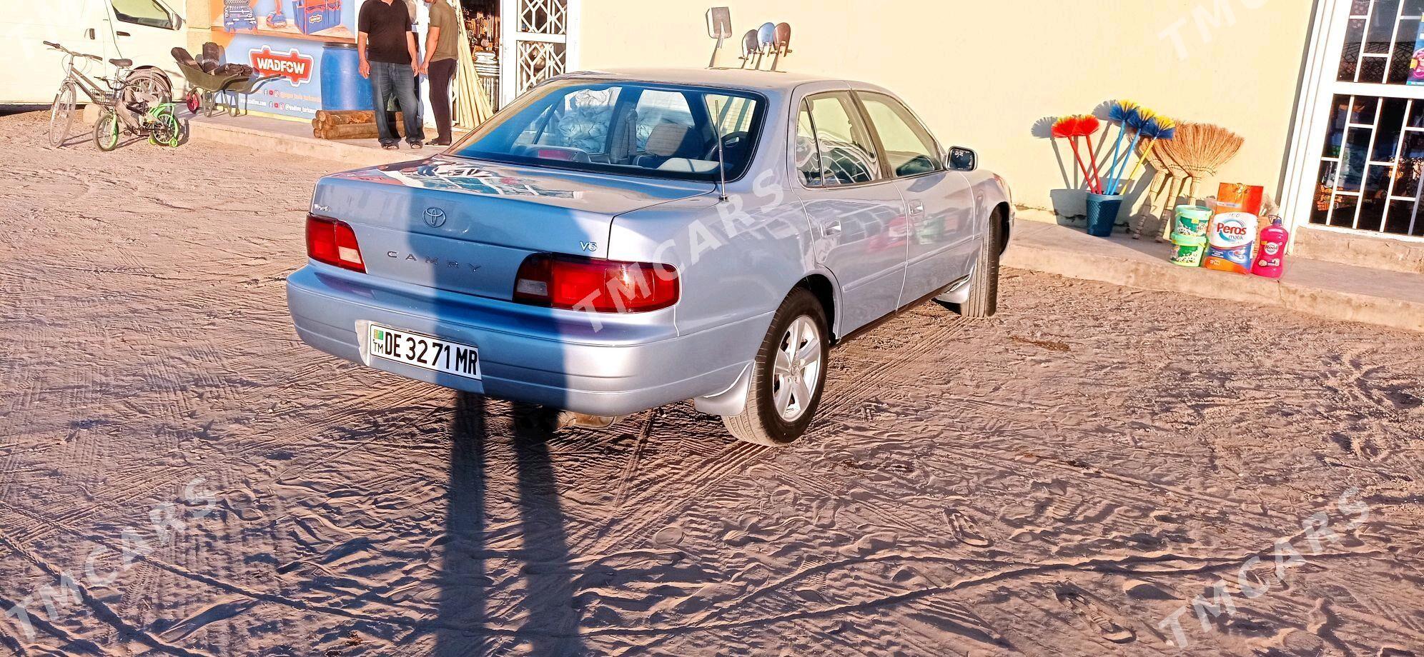 Toyota Camry 1995 - 85 000 TMT - Sakarçäge - img 2