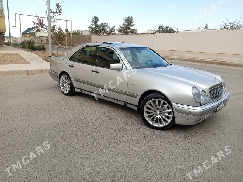 Mercedes-Benz E320 1999 - 130 000 TMT - Mary - img 2