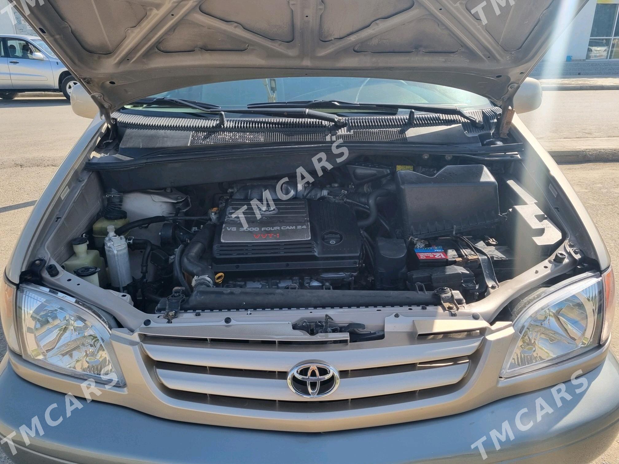 Toyota Sienna 2002 - 155 000 TMT - Kerki - img 9