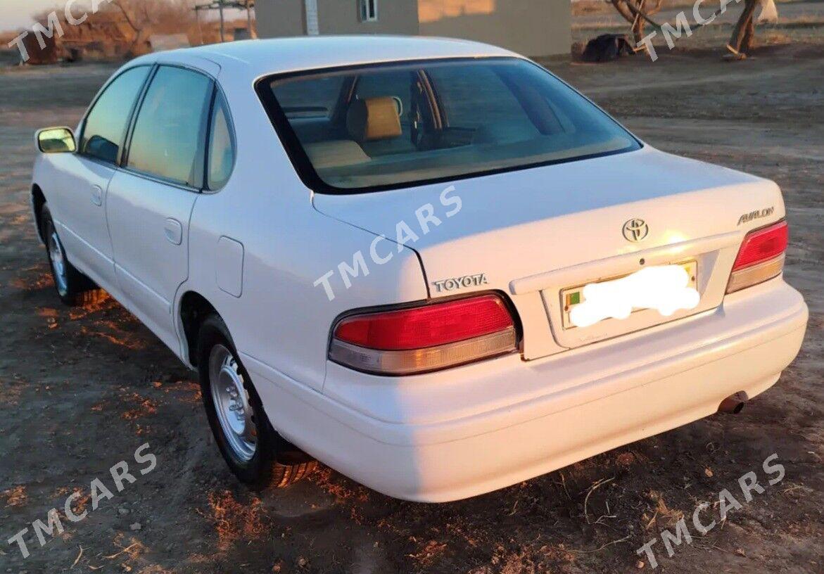 Toyota Avalon 1997 - 100 000 TMT - етр. Туркменбаши - img 3