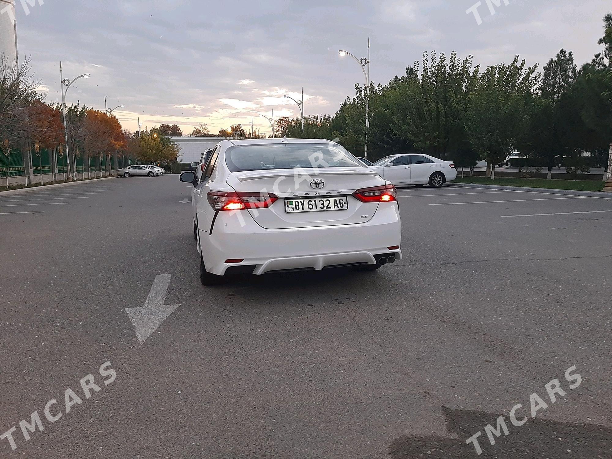 Toyota Camry 2021 - 270 000 TMT - Aşgabat - img 10