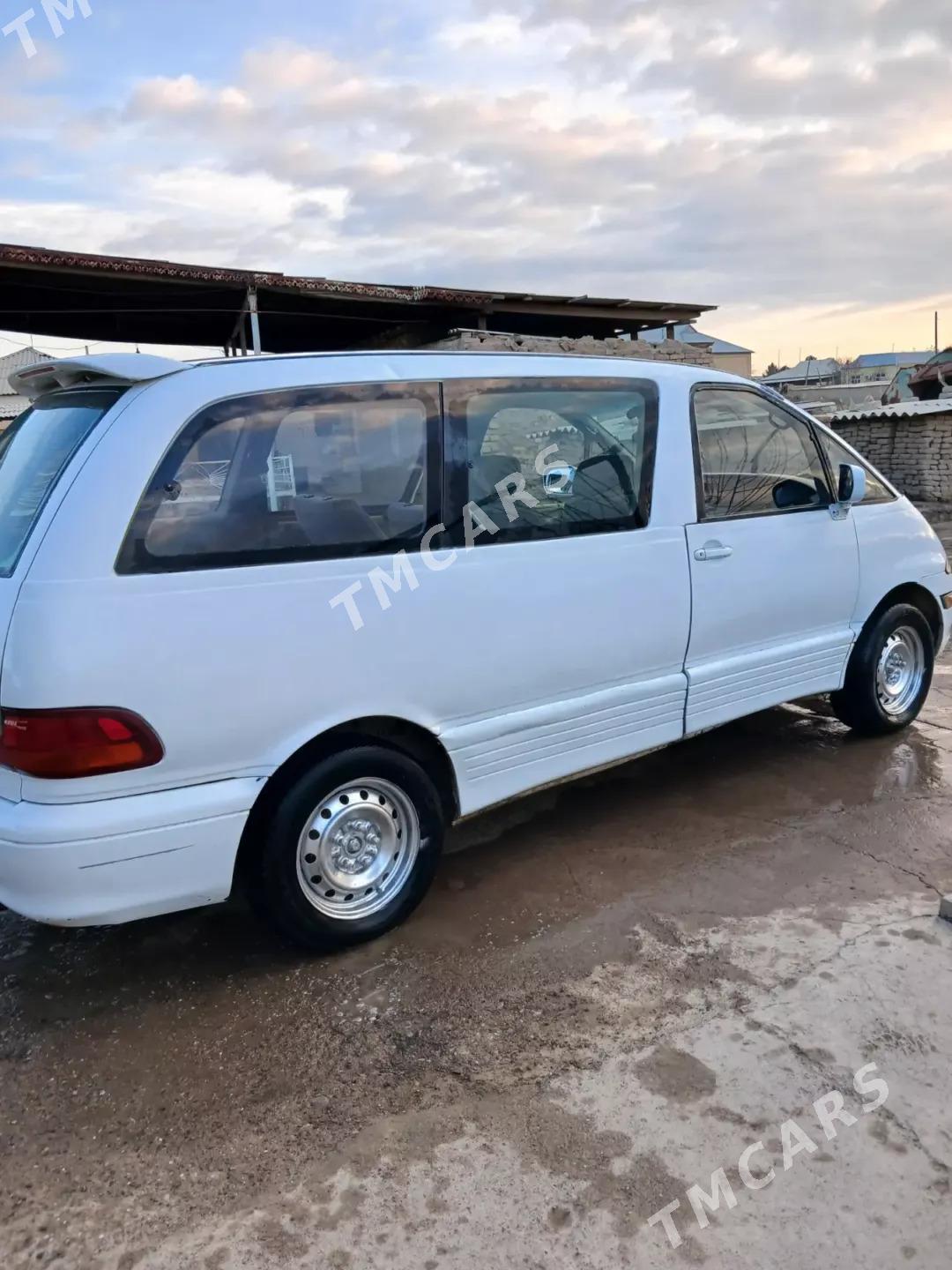 Toyota Previa 1992 - 32 000 TMT - Мары - img 3