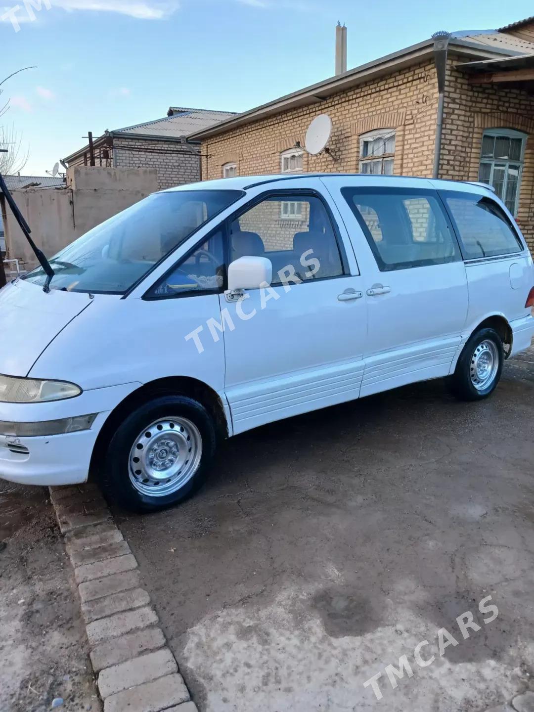 Toyota Previa 1992 - 32 000 TMT - Мары - img 2