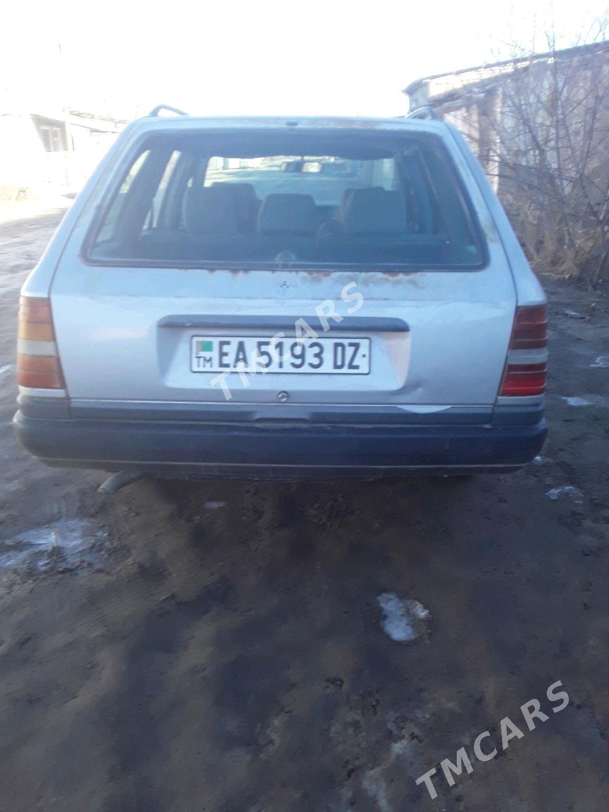 Mercedes-Benz W123 1989 - 25 000 TMT - Köneürgenç - img 6