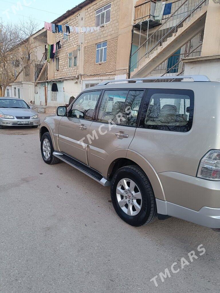 Mitsubishi Pajero 2008 - 230 000 TMT - Балканабат - img 3