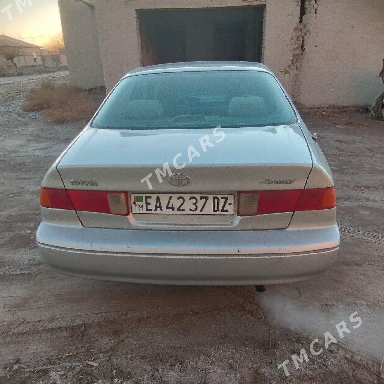 Toyota Camry 1997 - 85 000 TMT - Köneürgenç - img 4