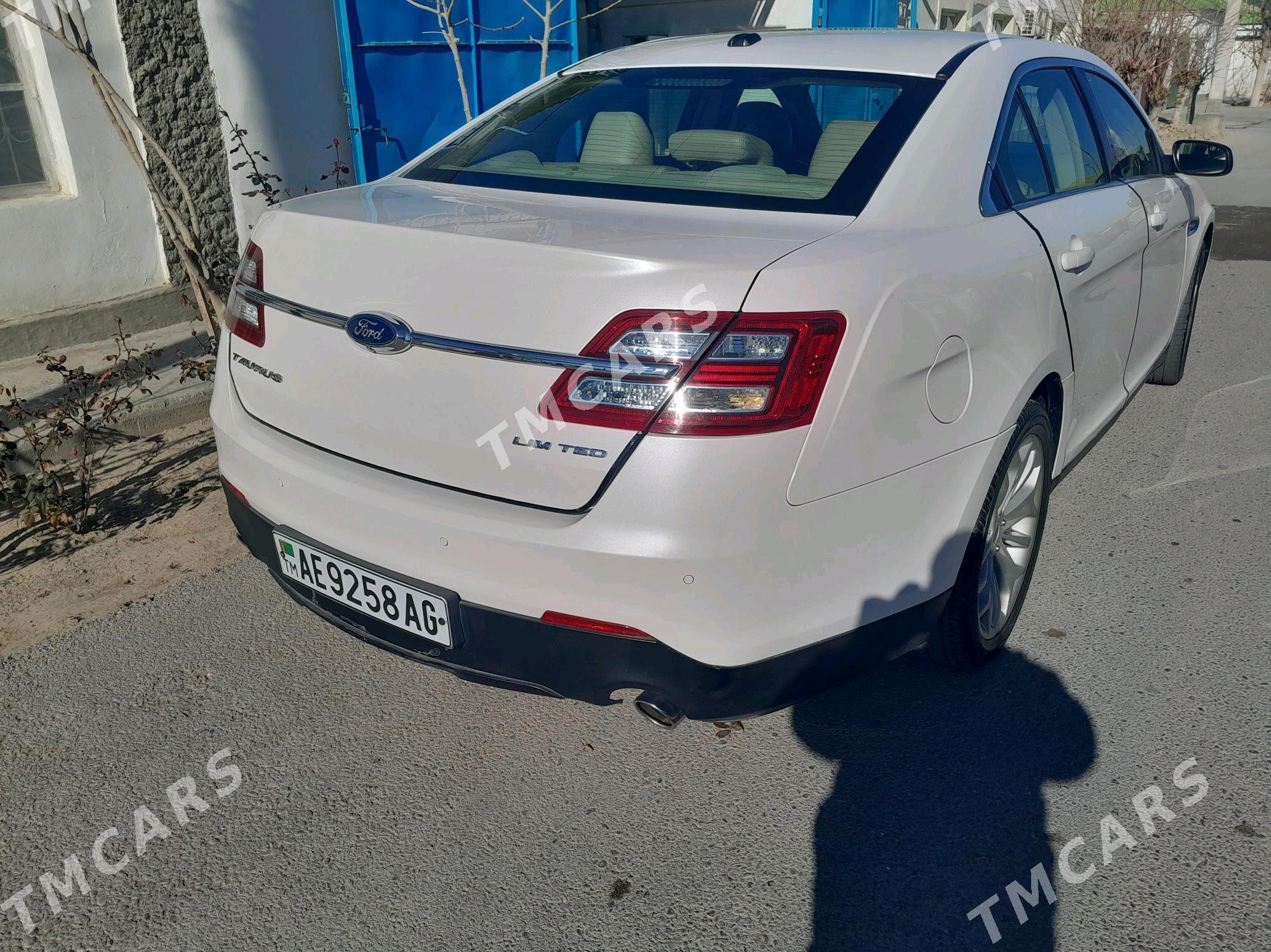 Ford Taurus 2016 - 260 000 TMT - Büzmeýin - img 4