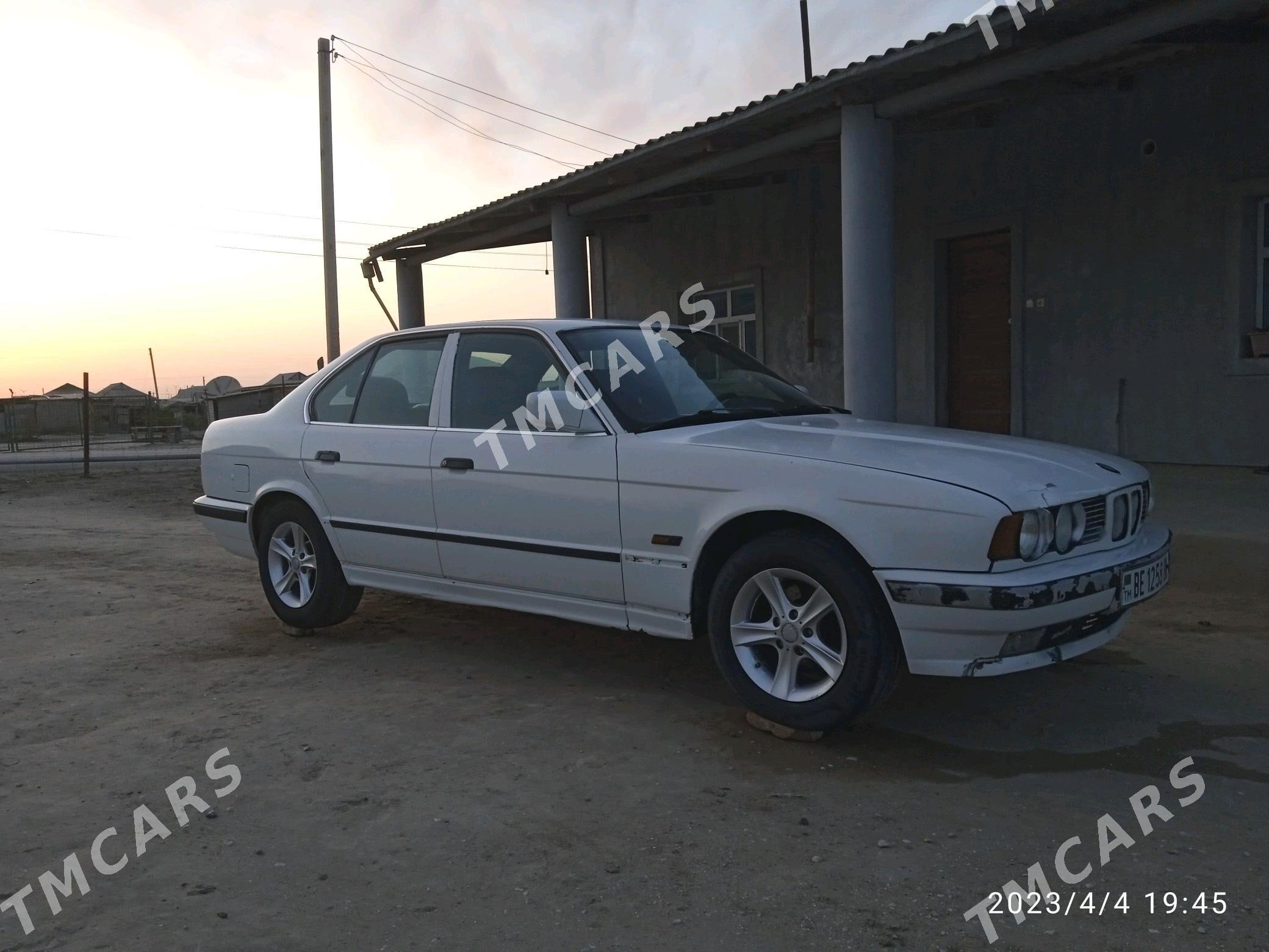 BMW 528 1990 - 30 000 TMT - Etrek - img 2