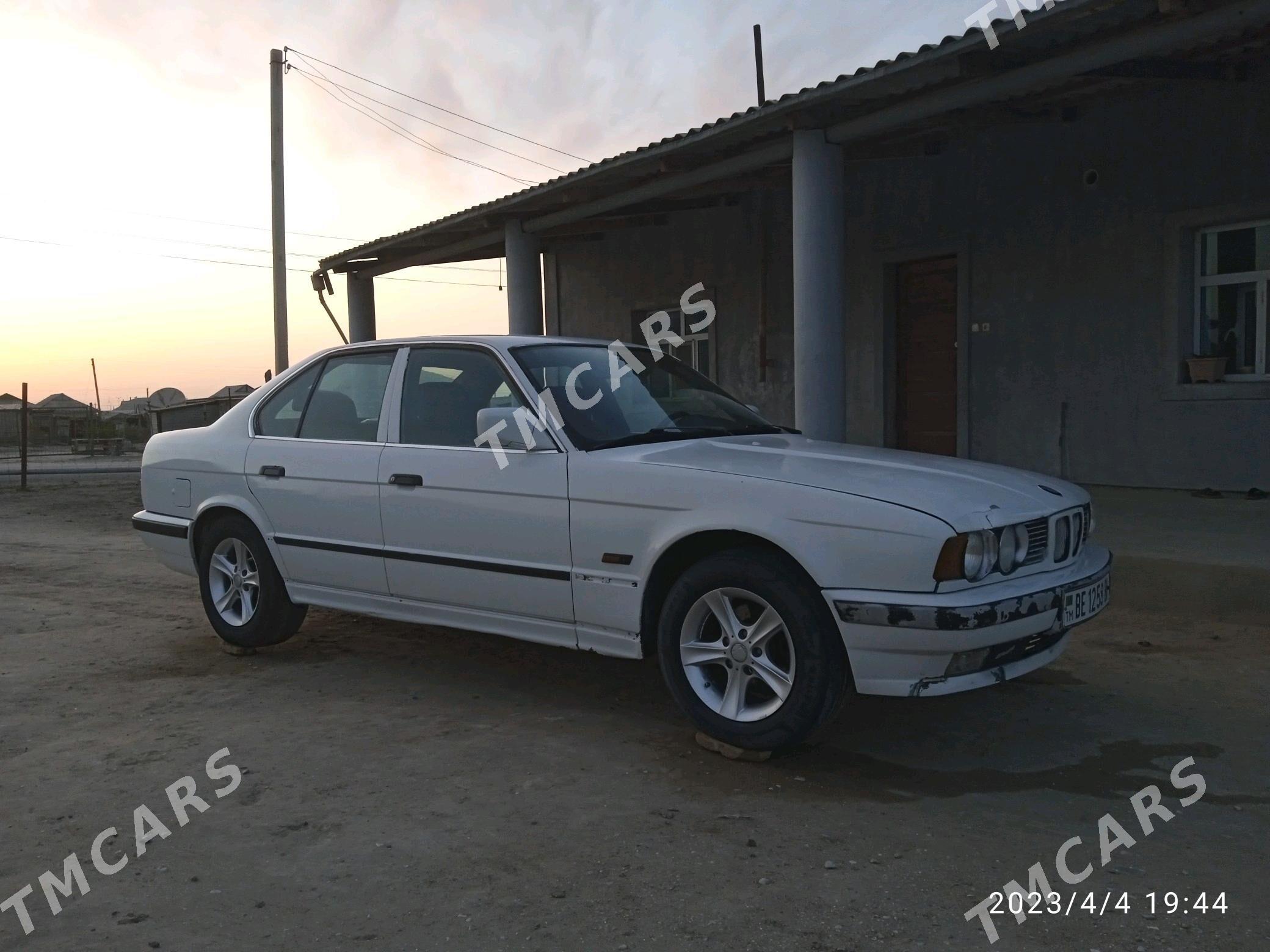 BMW 528 1990 - 30 000 TMT - Etrek - img 3