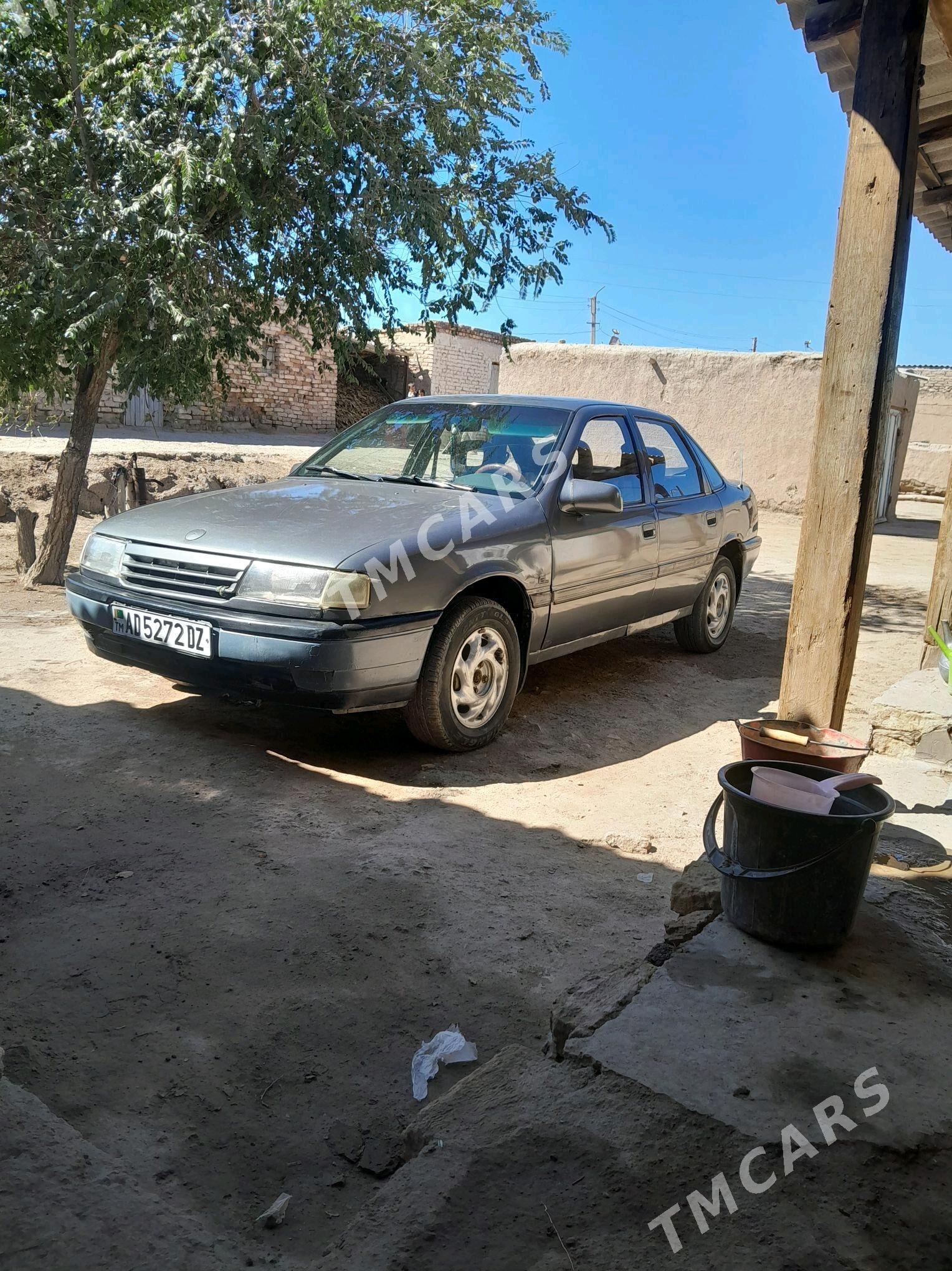 Opel Vectra 1989 - 25 000 TMT - Gubadag - img 2