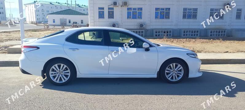 Toyota Camry 2019 - 260 000 TMT - Ашхабад - img 4