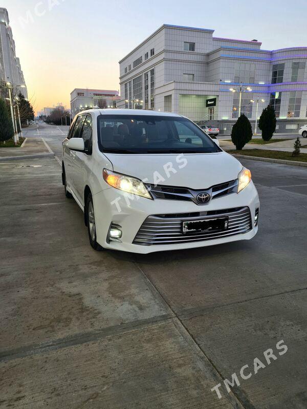 Toyota Sienna 2019 - 365 000 TMT - Ашхабад - img 3