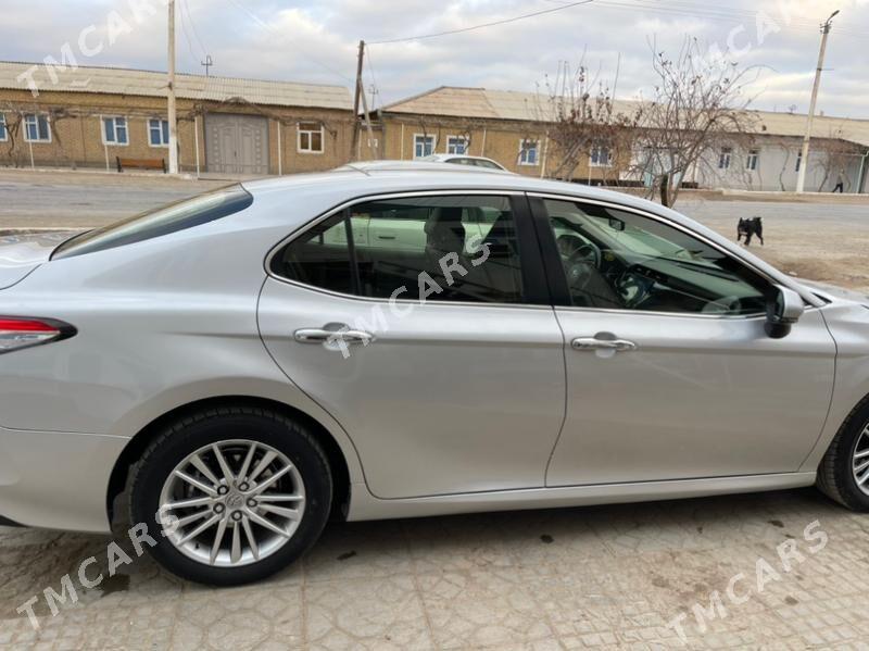 Toyota Camry 2019 - 250 000 TMT - Саят - img 2