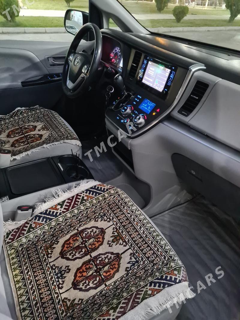 Toyota Sienna 2018 - 355 000 TMT - Ашхабад - img 9