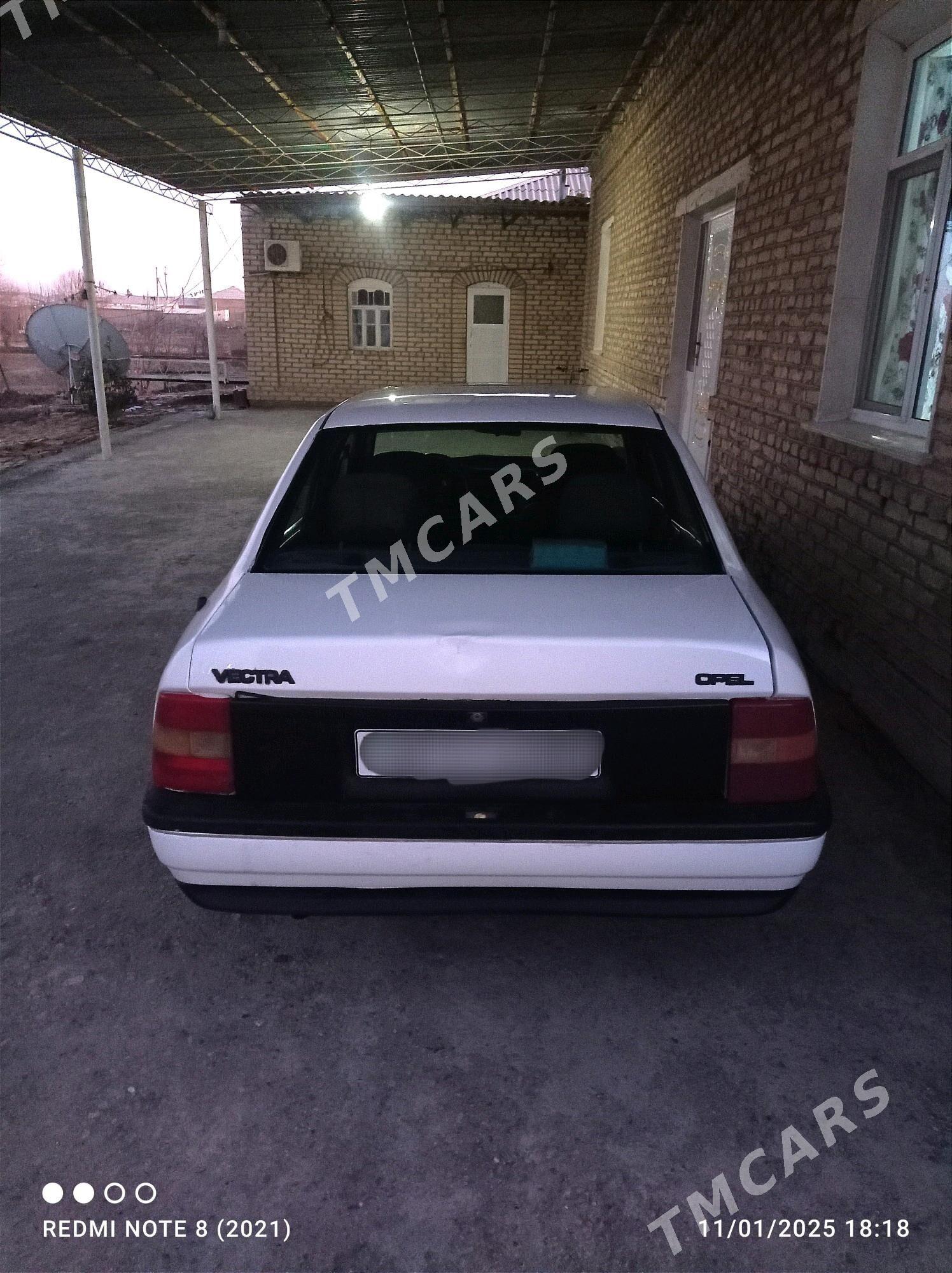 Opel Vectra 1990 - 30 000 TMT - Мургап - img 3