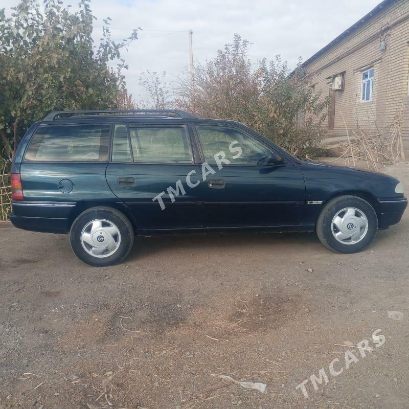 Opel Astra 1995 - 40 000 TMT - Дашогуз - img 3