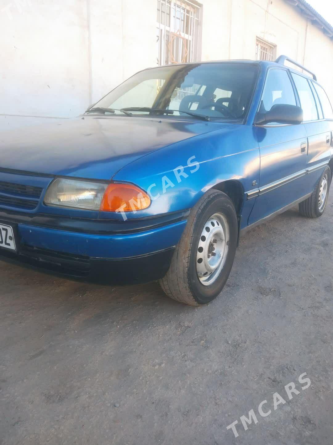 Opel Astra 1993 - 30 000 TMT - Şabat etr. - img 2