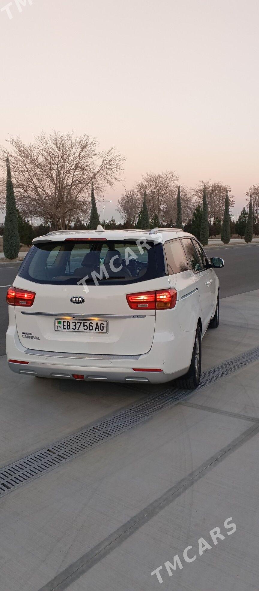 Kia Sedona 2018 - 320 000 TMT - Aşgabat - img 5