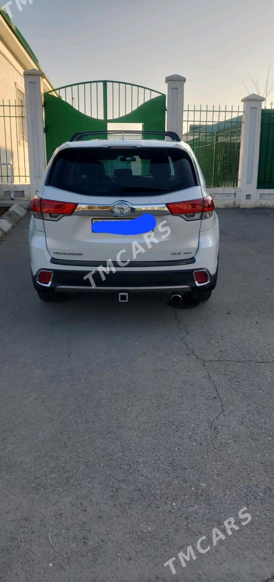 Toyota Highlander 2019 - 410 000 TMT - Aşgabat - img 3