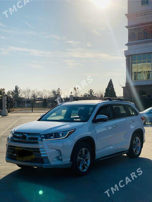 Toyota Highlander 2018 - 375 000 TMT - Мары - img 2