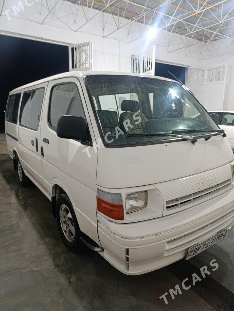 Toyota Hiace 1992 - 130 000 TMT - Мары - img 4