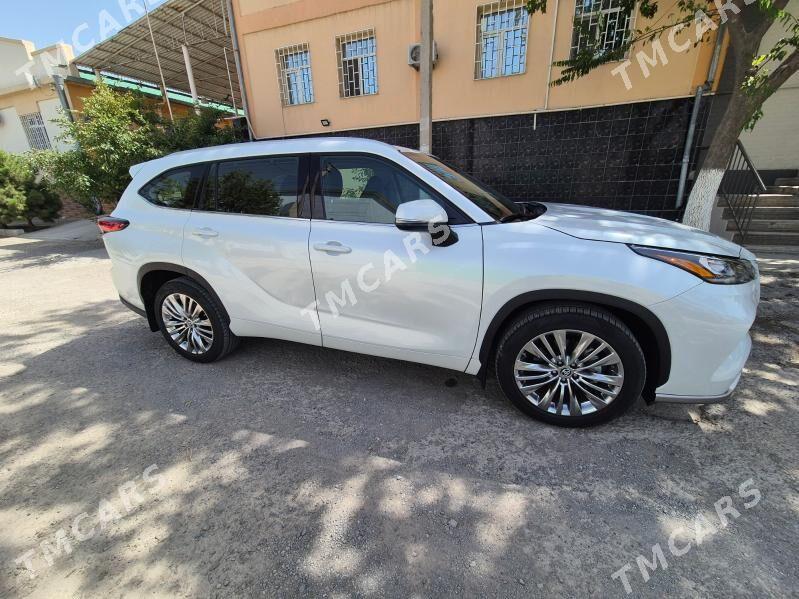 Toyota Highlander 2022 - 750 000 TMT - Aşgabat - img 8