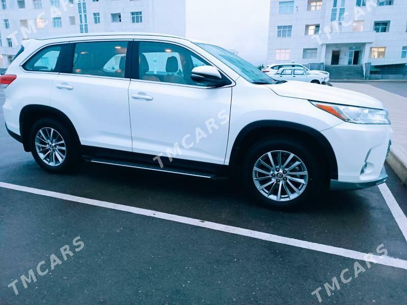 Toyota Highlander 2019 - 550 000 TMT - Olimpiýa şäherçesi - img 9