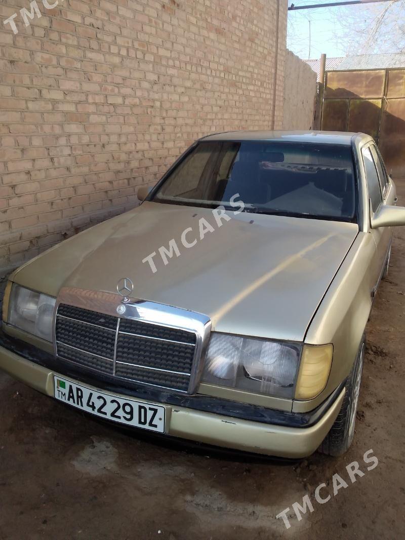 Mercedes-Benz 230E 1985 - 22 000 TMT - Boldumsaz - img 3