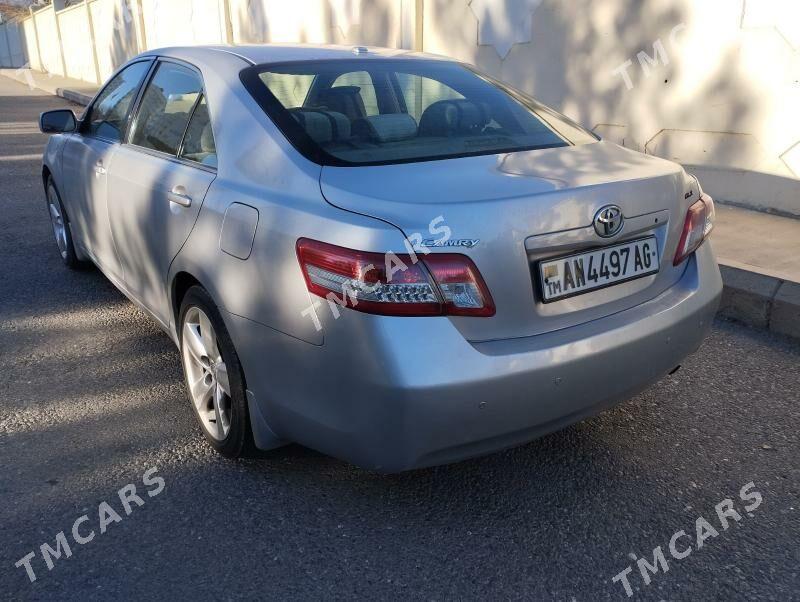 Toyota Camry 2010 - 165 000 TMT - Багир - img 3