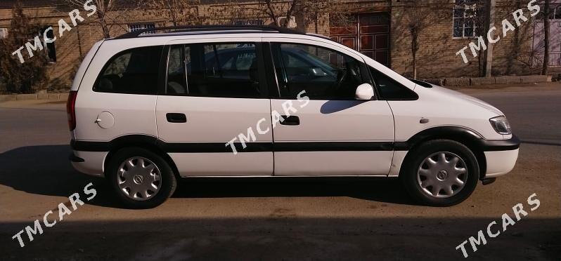 Opel Zafira 2002 - 60 000 TMT - Дашогуз - img 4