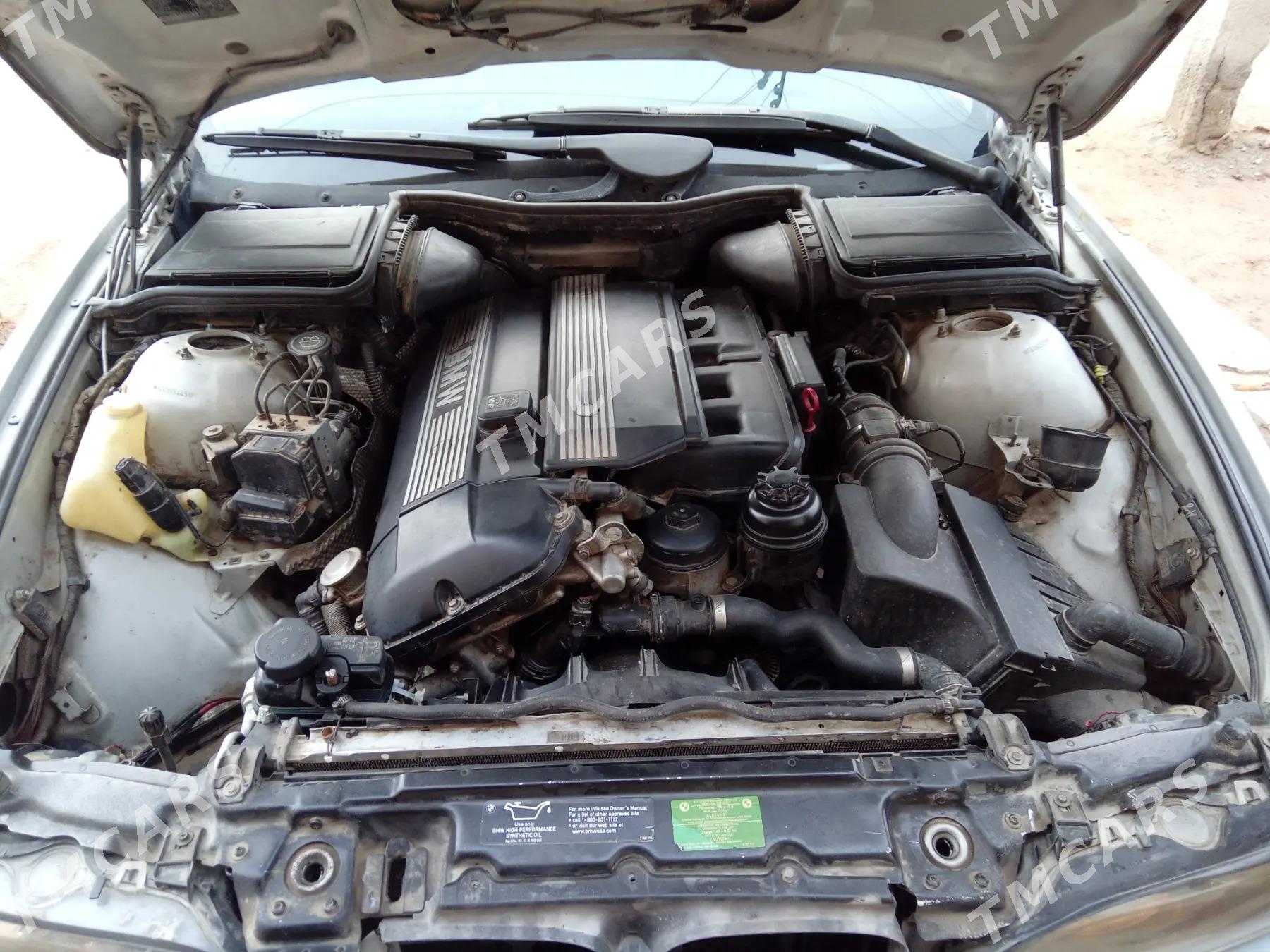 BMW E39 2002 - 80 000 TMT - Акдепе - img 2